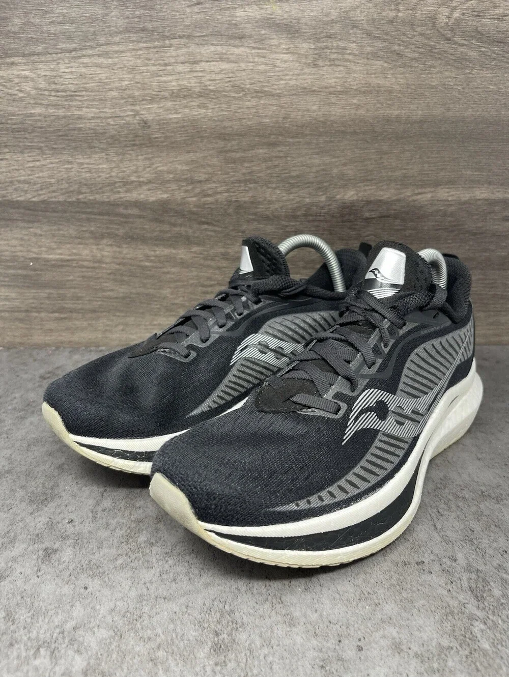 Saucony shoes sku